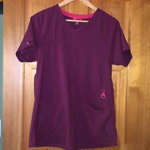 Carhartt scrub top